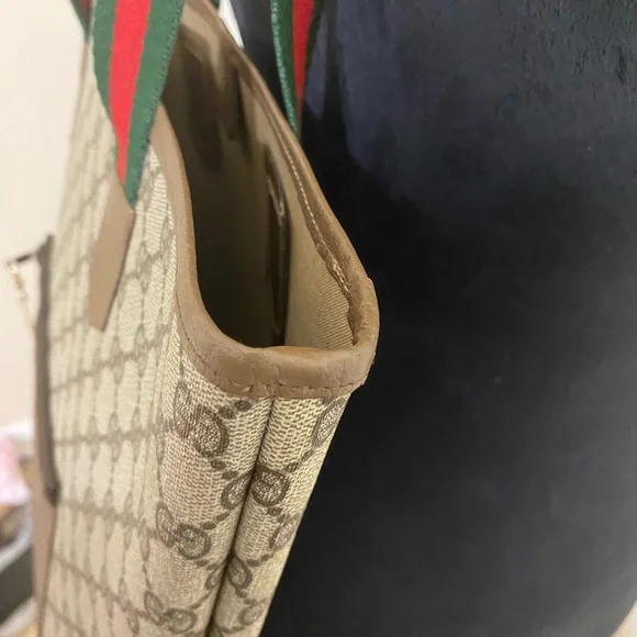 EUC Extremely Rare Vintage Large GUCCI GG Monogram Tote With Red & Green Straps